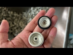 플라스틱 줄기 가스 라이터 재충전 밸브 맑은 레이크 틴 플라이트 장착 컵